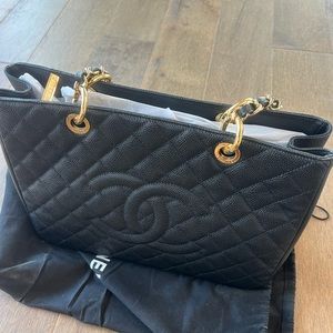 Chanel Black Caviar GST